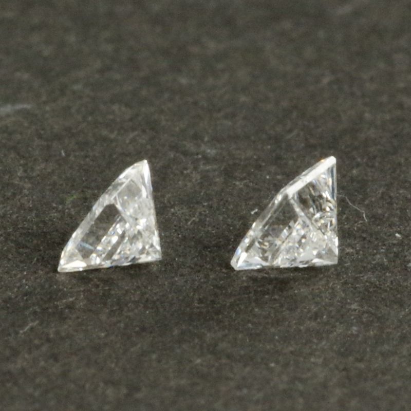 ダイヤモンド プリンセスカット 平均0.170ct ４月誕生石　真横写真
