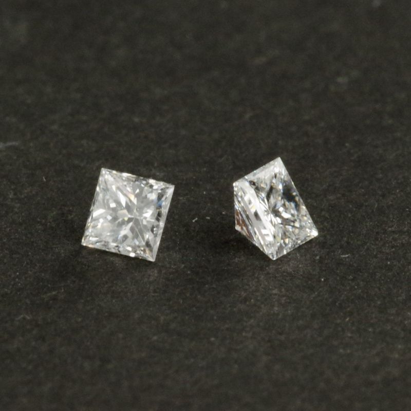 ダイヤモンド プリンセスカット 平均0.170ct ４月誕生石　別の角度写真